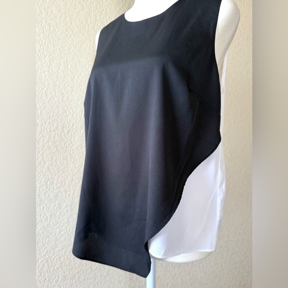 Banana Republic Black & White Sleeveless Colorblock Top XS - Picture 7 of 7